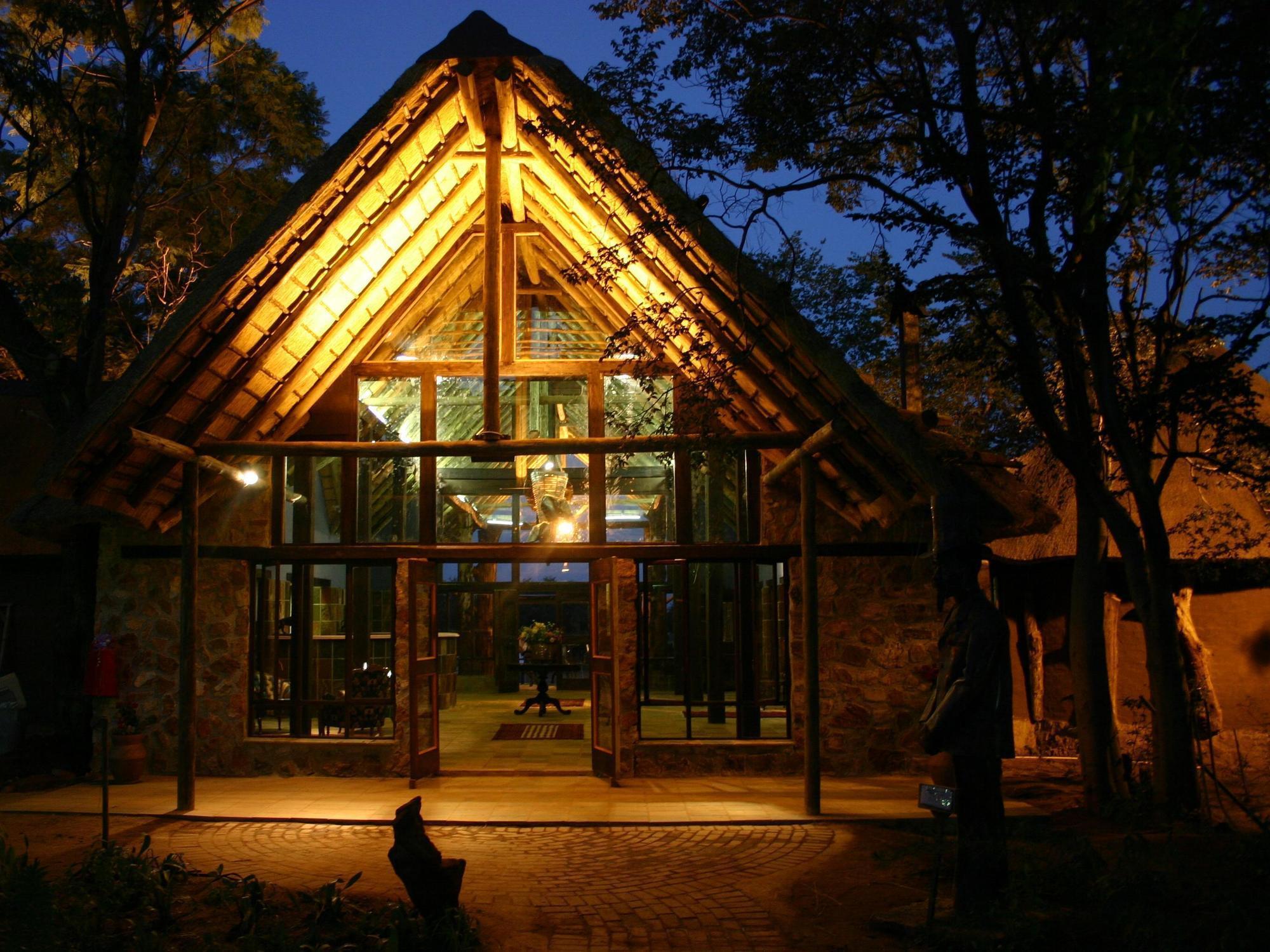 Kedar Heritage Lodge, Conference Centre & Spa Phokeng Exteriör bild